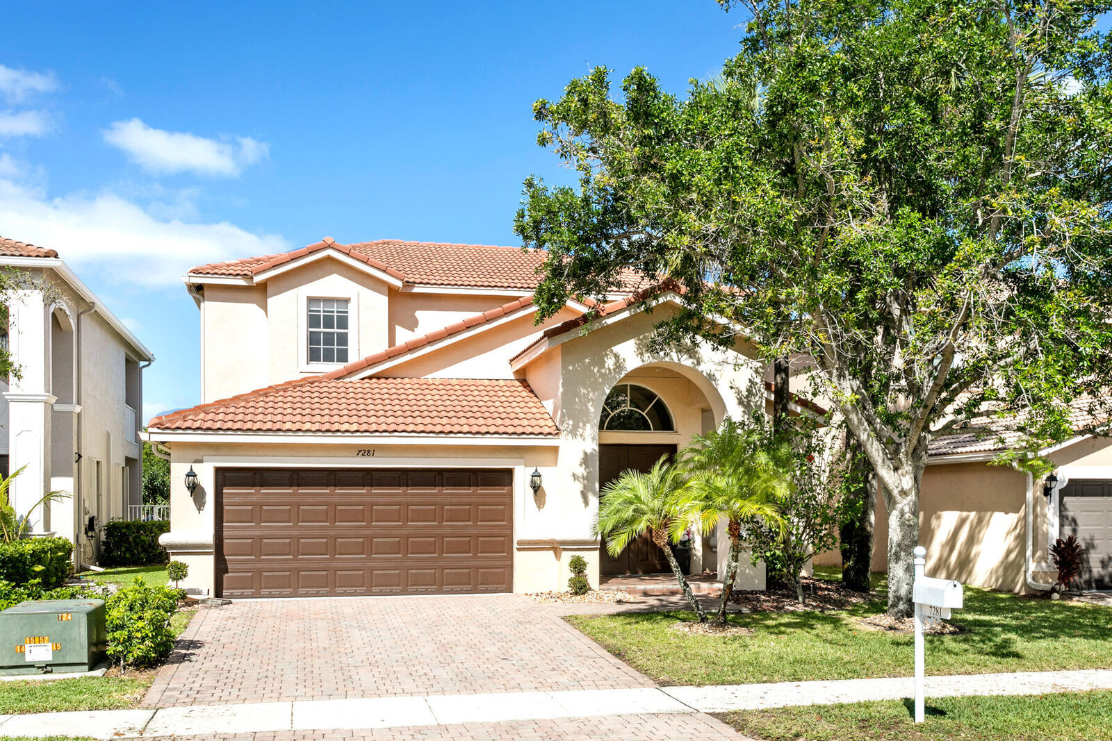 Property Photo:  7281 Viale Sonata  FL 33467 