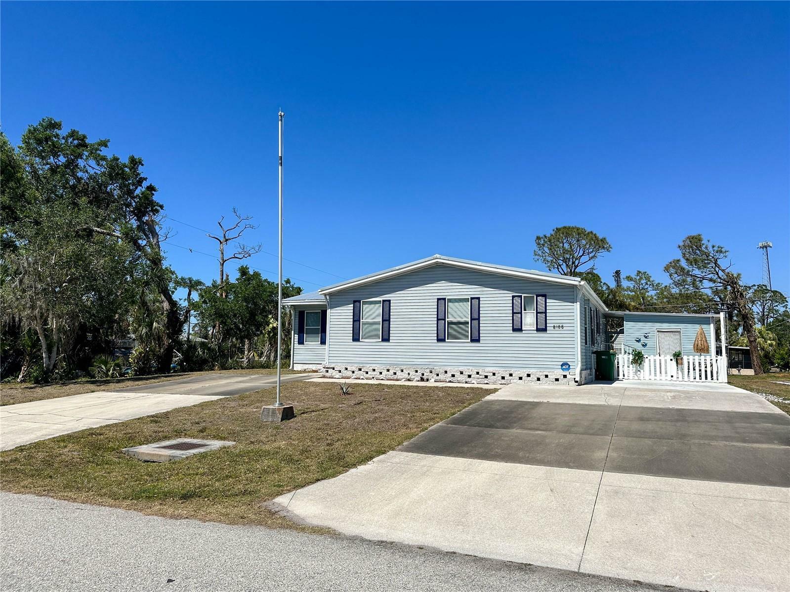 8188 Archie Street  Englewood FL 34224 photo