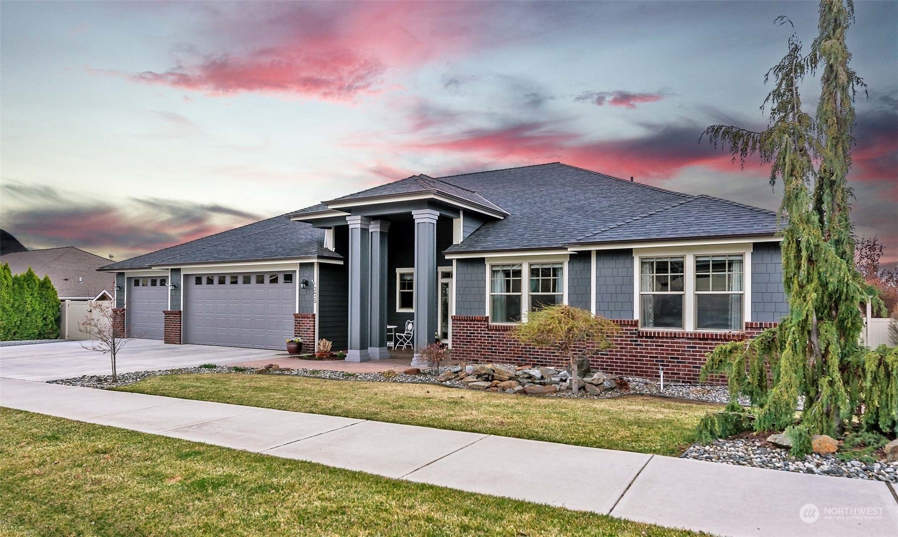 Property Photo: 375 Laurie Drive WA 98801