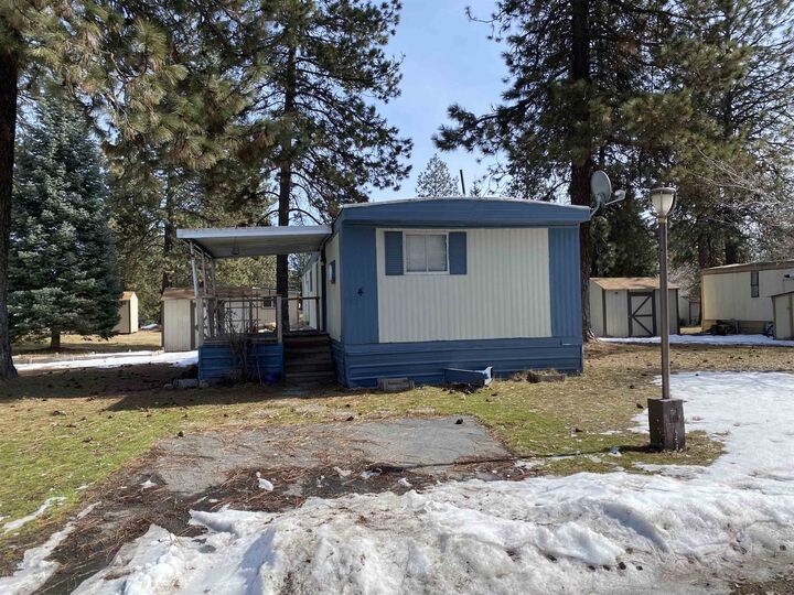 34124 N Newport Hwy Unit 4  Chattaroy WA 99003 photo