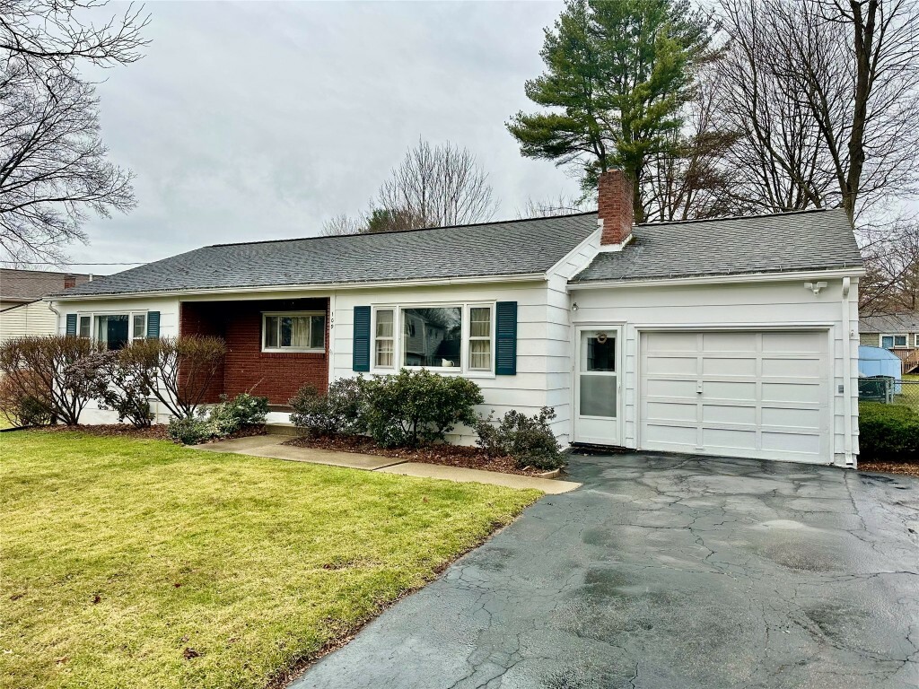 Property Photo:  109 Smithfield Drive  NY 13760 