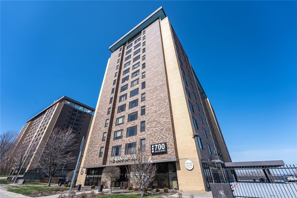 Property Photo:  700 E 8th Street 10F  MO 64106 