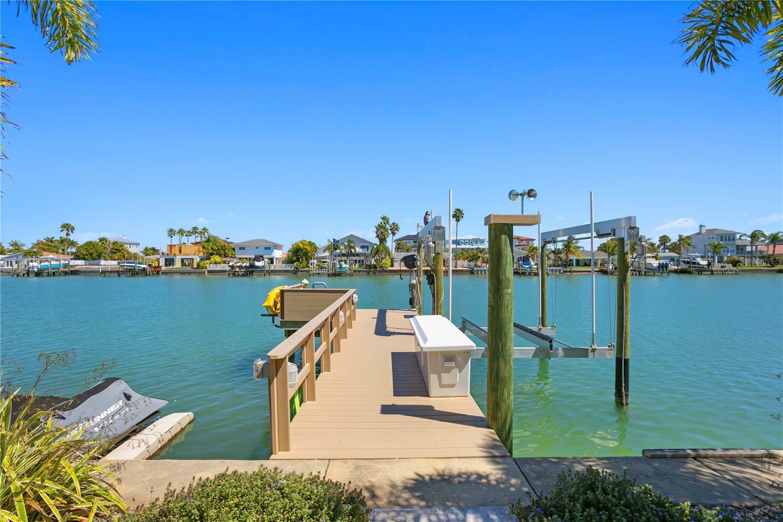 Property Photo: 11185 8th Street E FL 33706