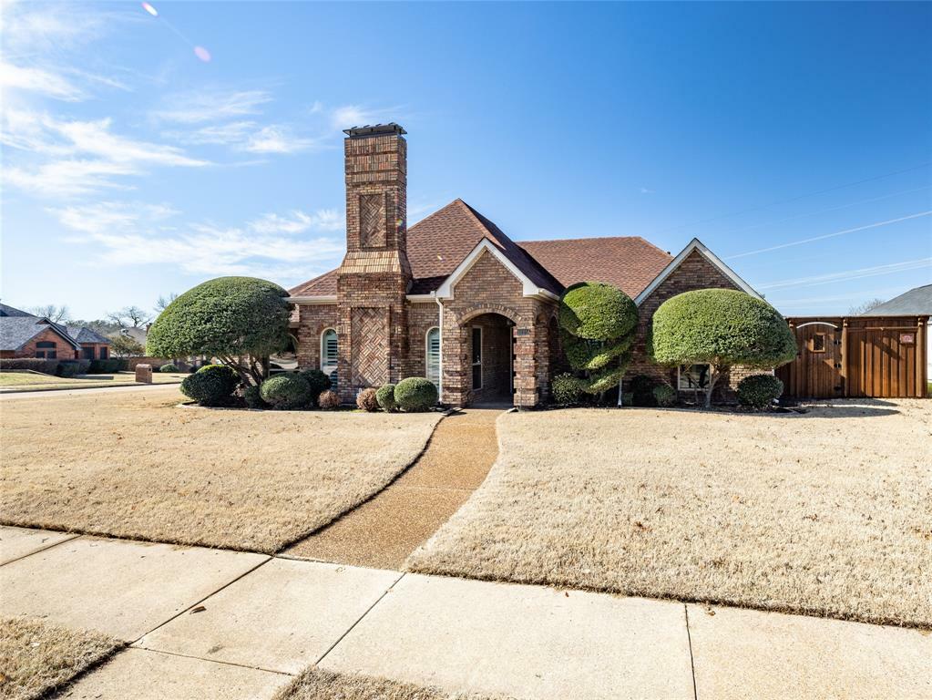 Property Photo: 1225 Shawnee Trail TX 75007