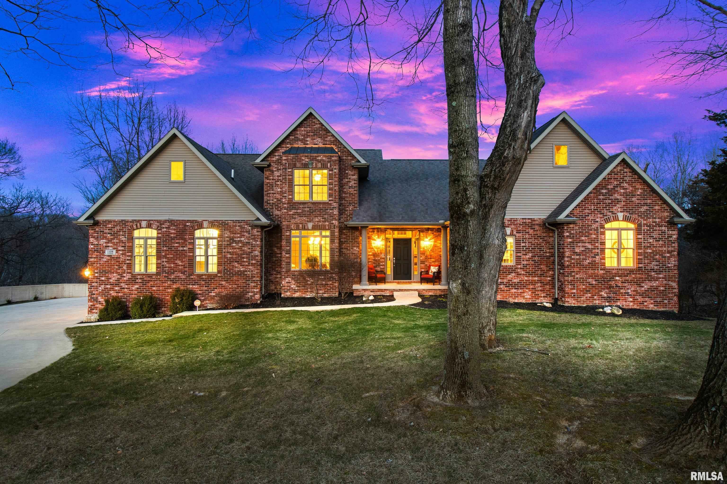 Property Photo: 1108 Thornberry Lane IL 61548