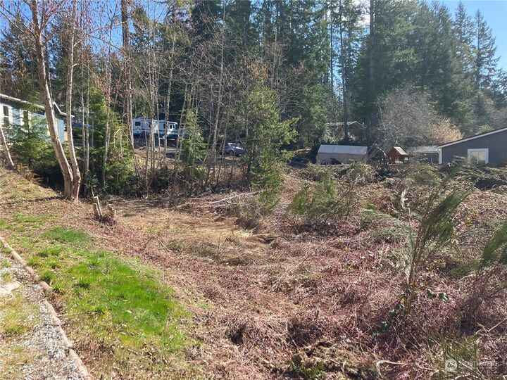 Property Photo: 1170 E Trails End Drive WA 98528