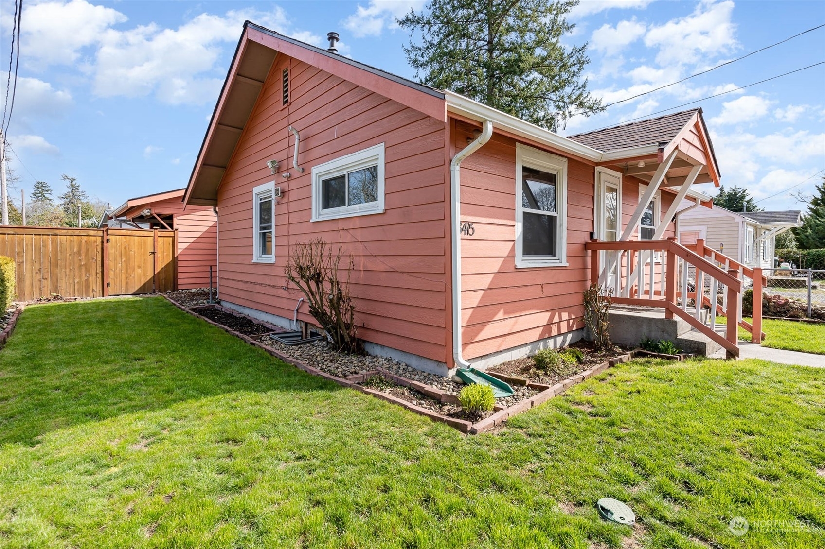 Property Photo:  8415 SW Berkeley Avenue S  WA 98498 