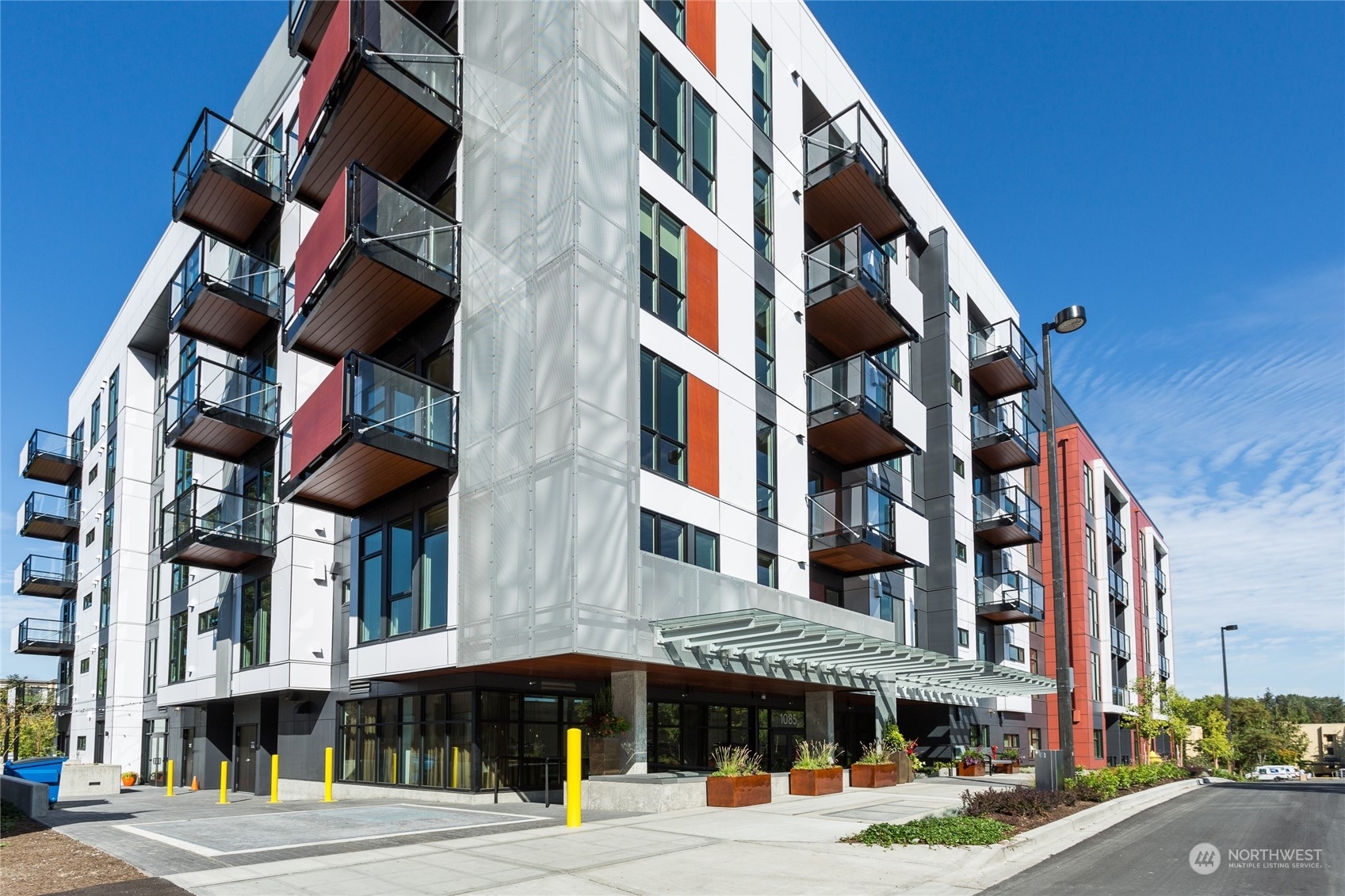 1085 103rd Avenue NE 403  Bellevue WA 98004 photo