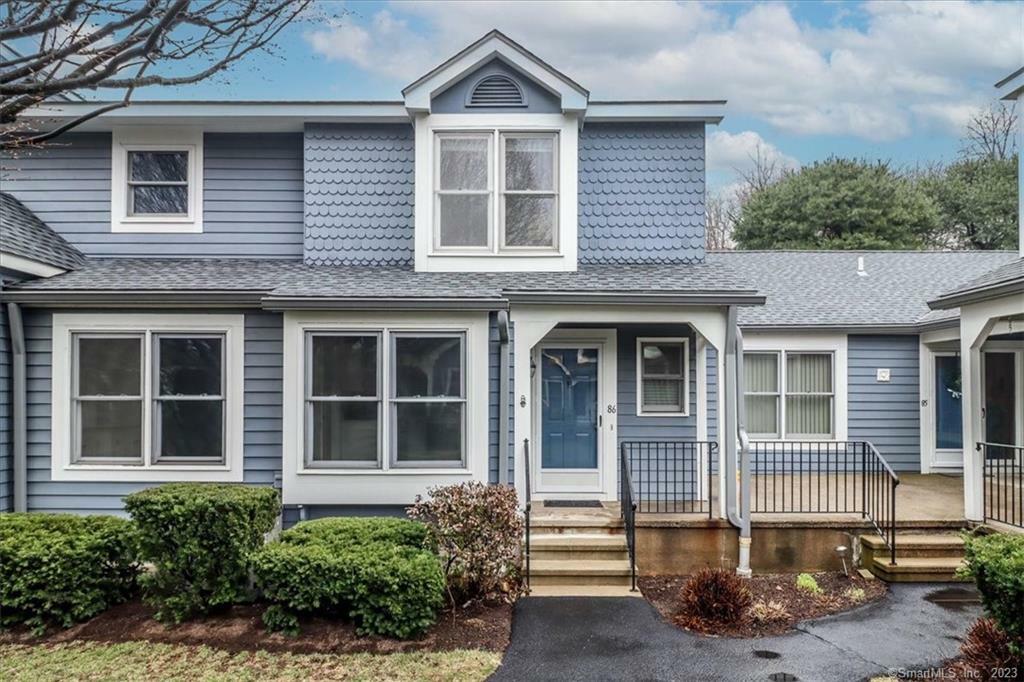 Property Photo: 86 Fawn Ridge Lane 86 CT 06851