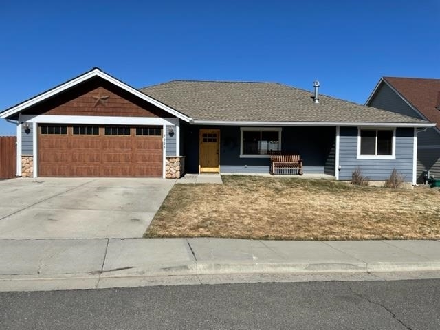 Property Photo: 2226 Hillside Dr WA 99004