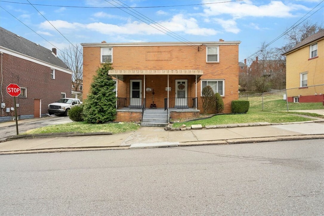 Property Photo:  2926-2928 Brentwood Ave.  PA 15227 
