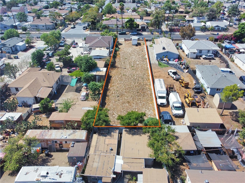 Property Photo: 11108 Norris Avenue CA 91331
