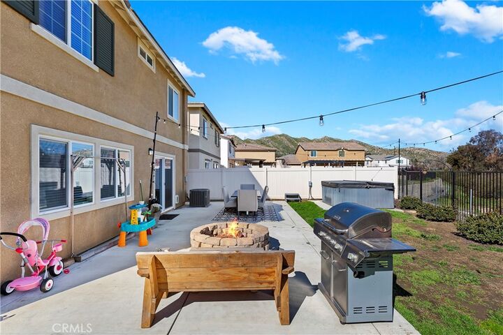 Property Photo: 23114 Poppy Way CA 92557