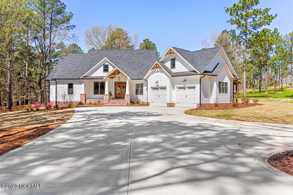 Property Photo: 360 Rembrandt Lane NC 28374