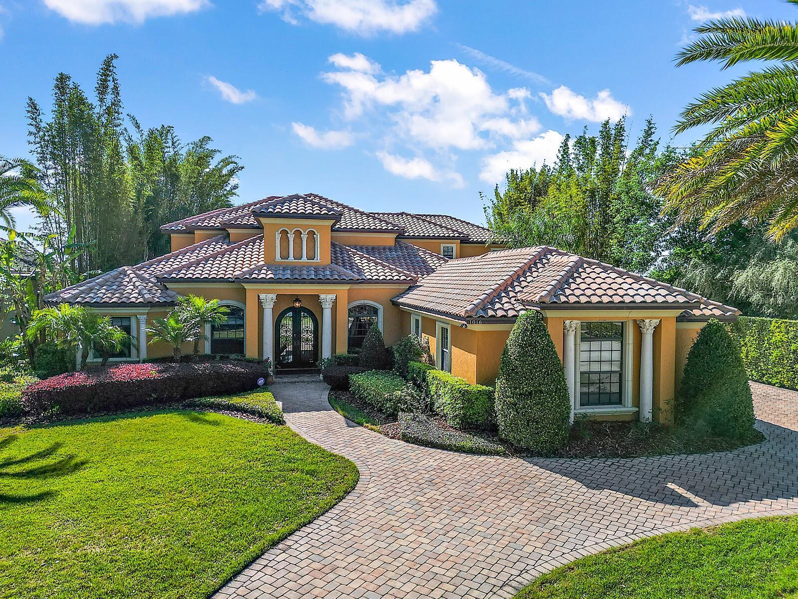 Property Photo: 1016 Juliette Boulevard FL 32757
