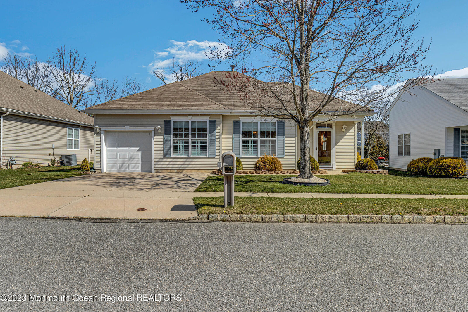 Property Photo:  12 Sunrise Bay Boulevard  NJ 08087 