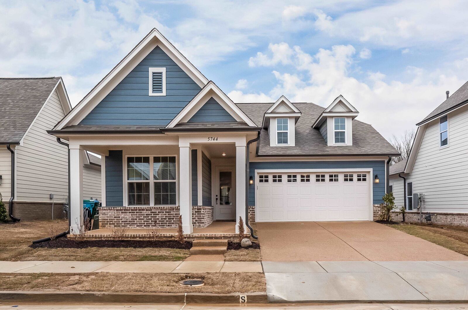 Property Photo:  5744 Hollow Oak Dr E  TN 38002 