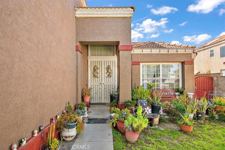 Property Photo:  659 Camelia Drive  CA 92571 