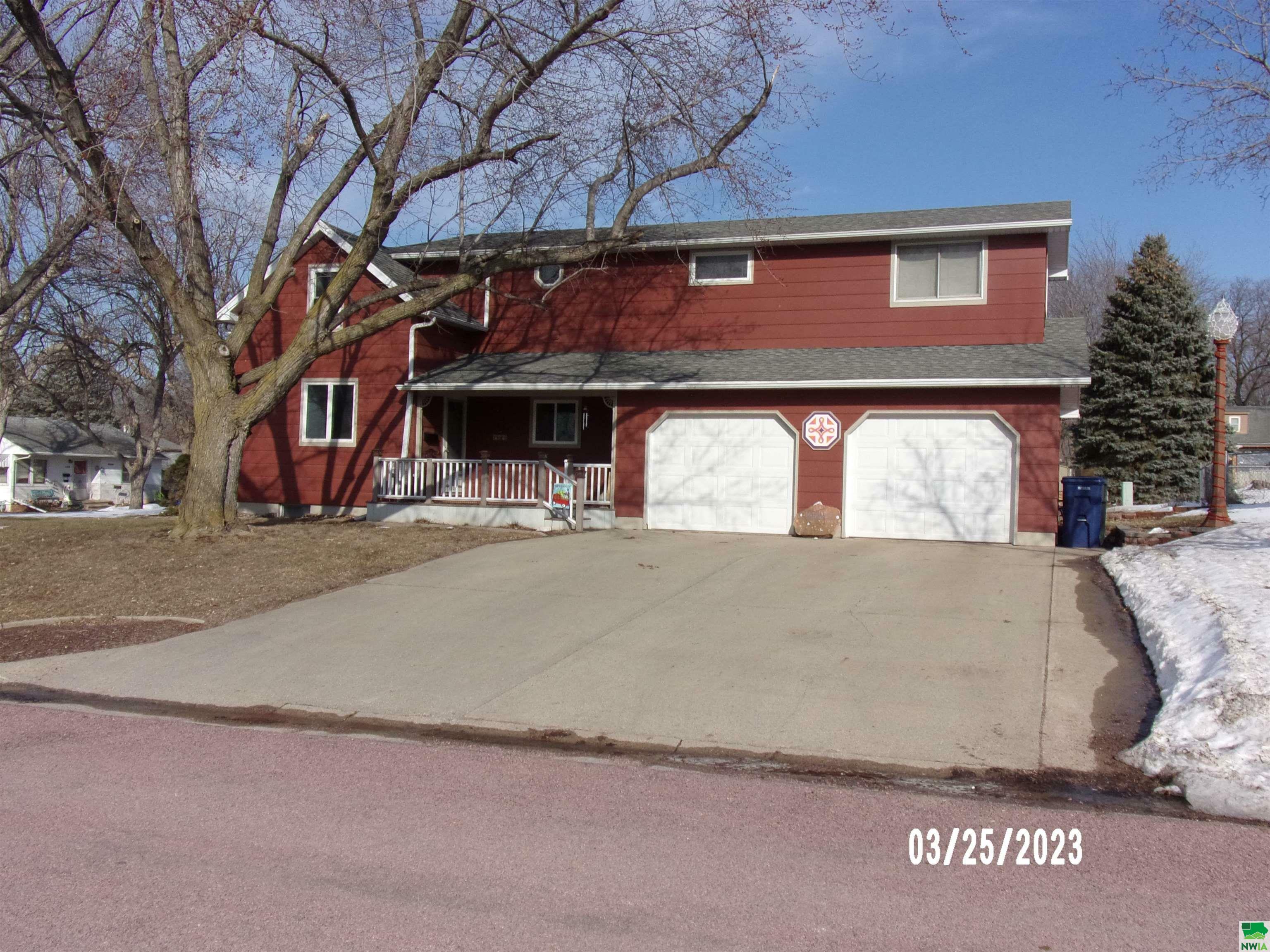 1324 Avenue M  Hawarden IA 51023 photo