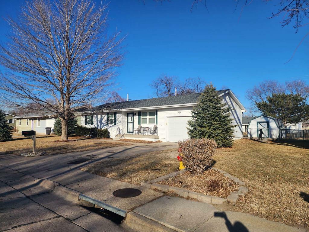 1007 S Sun Valley Dr  Grand Island NE 68801 photo