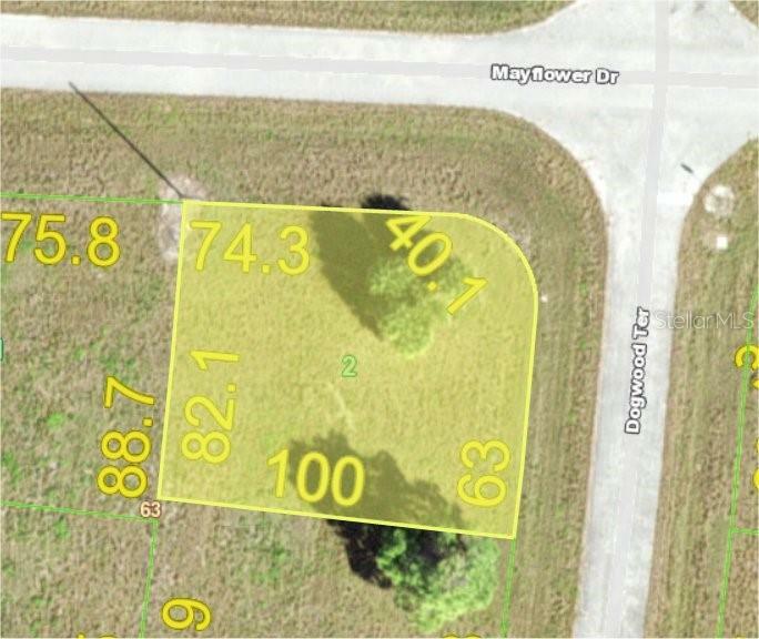 Property Photo: 13 Dogwood Terrace FL 33946