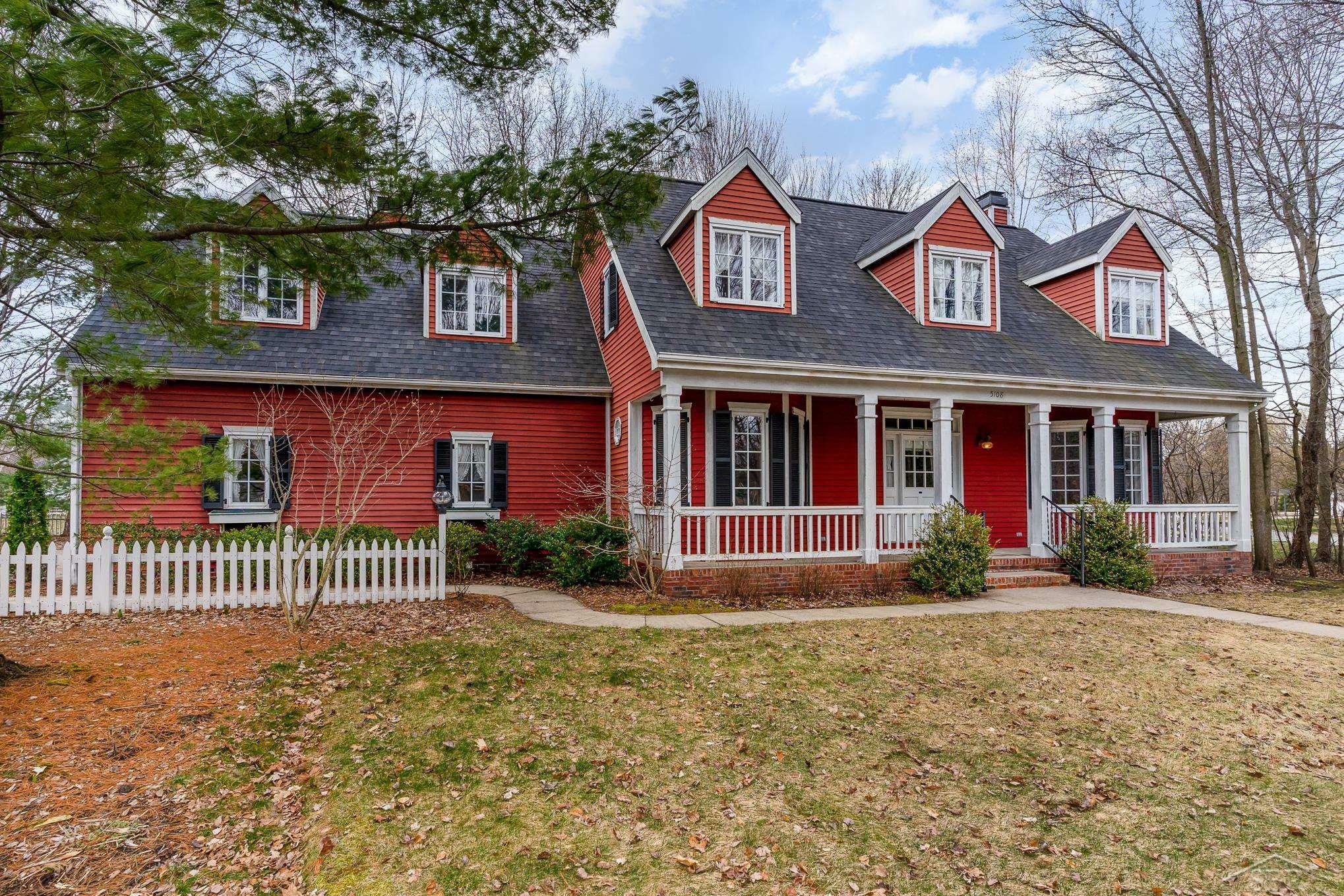 Property Photo: 5108 Foxpoint Cir MI 48642