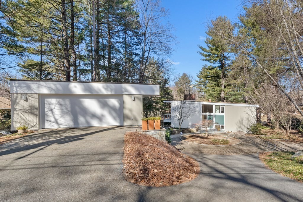 Property Photo: 5 Field Rd MA 02421
