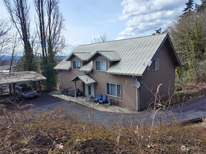 Property Photo: 497 NE Jefferson Avenue WA 98532