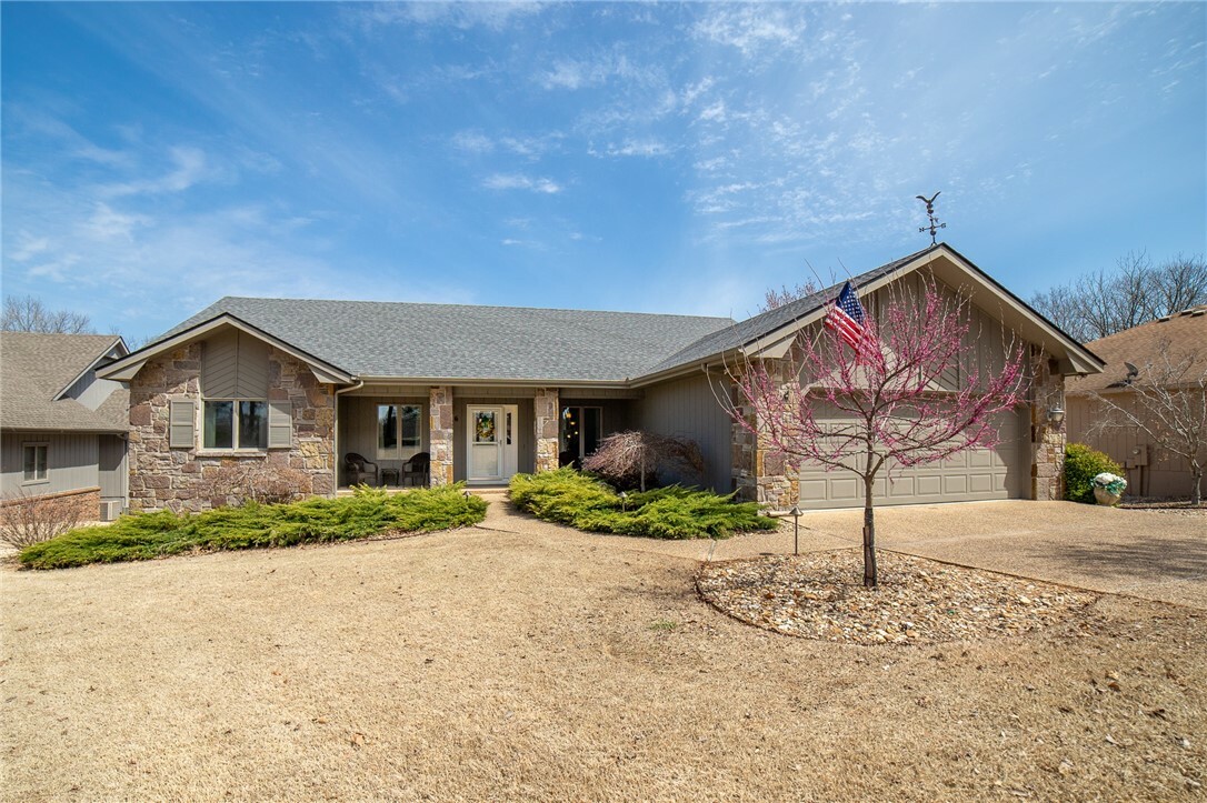 Property Photo:  6 Dunedin Circle  AR 72715 