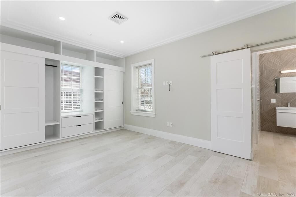 Property Photo:  1990 Bronson Road 3  CT 06824 