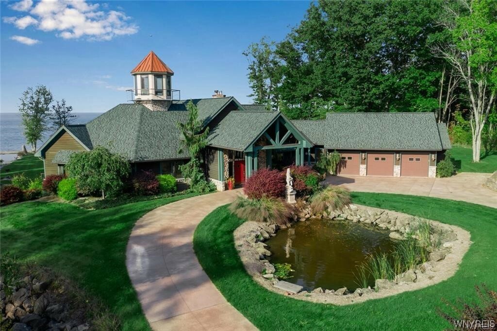 Property Photo: 1567 Lake Road NY 14174