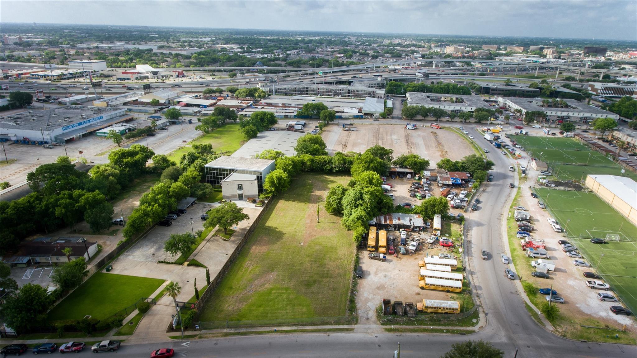 Property Photo: 6220&Amp6223 Skyline Drive TX 77057