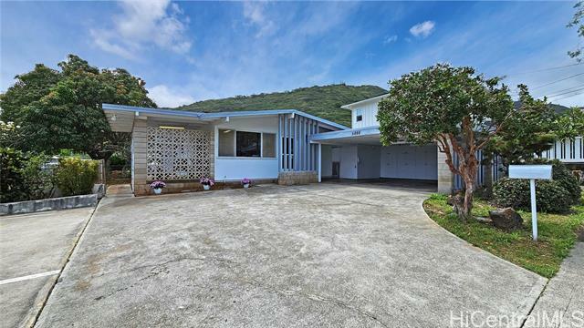 5866 Haleola Street  Honolulu HI 96821 photo