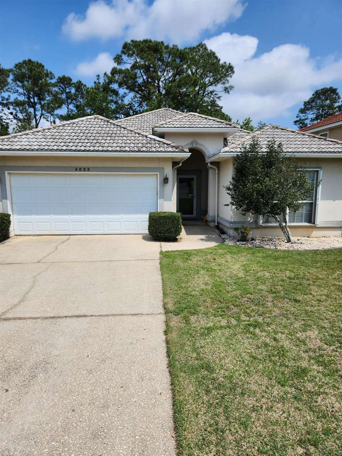 Property Photo: 4032 Embers Landing FL 32505