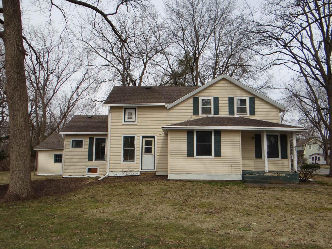 Property Photo: 23 North 4th St WI 53536