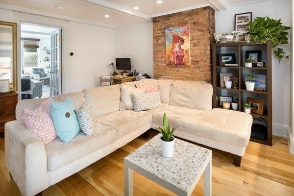 Property Photo:  63 Green St 1  MA 02129 