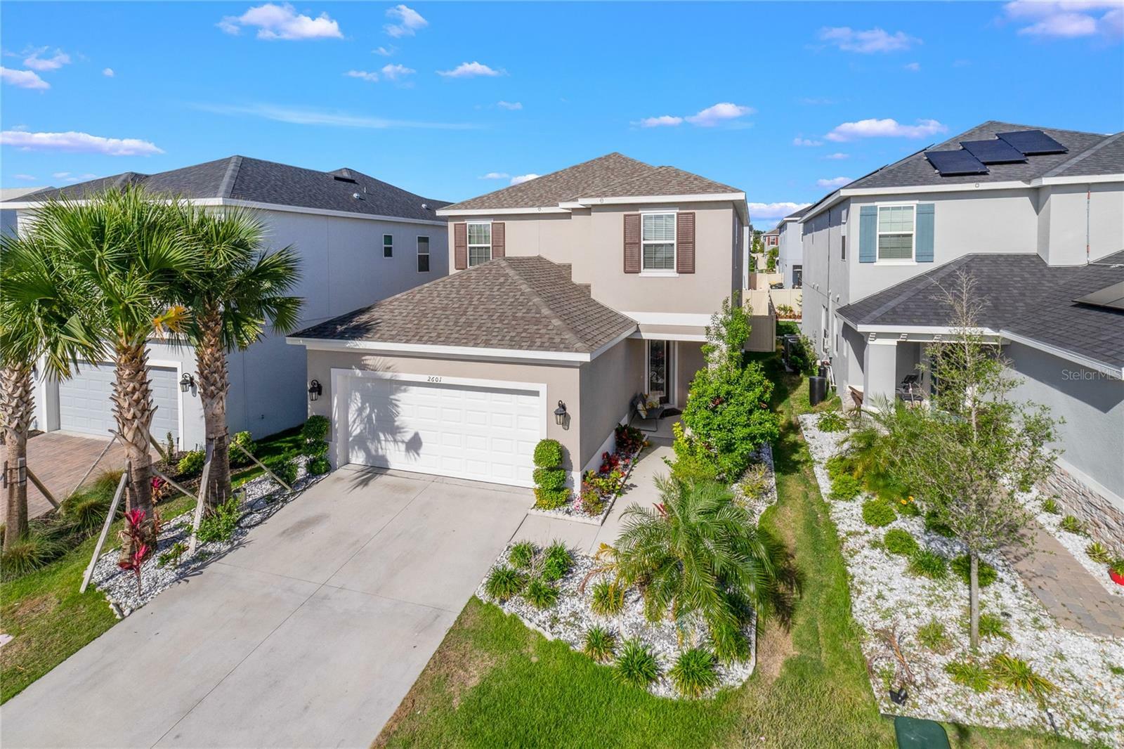 Property Photo:  2601 Pinnacle Lane  FL 34711 