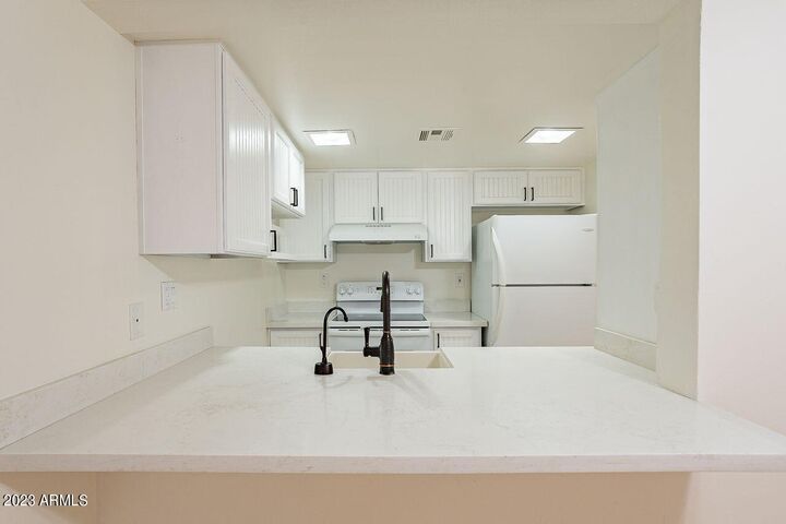 Property Photo:  3033 E Devonshire Avenue 3017  AZ 85016 