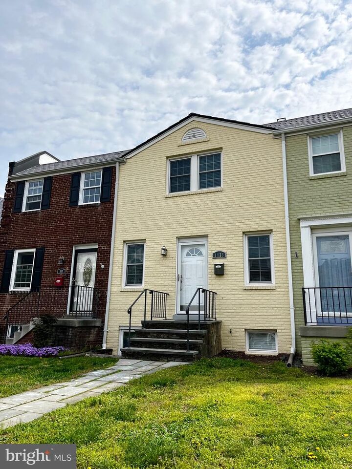 1135 Colonial Avenue  Alexandria VA 22314 photo