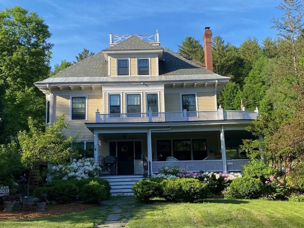 Property Photo: 7 Clarendon Avenue VT 05602