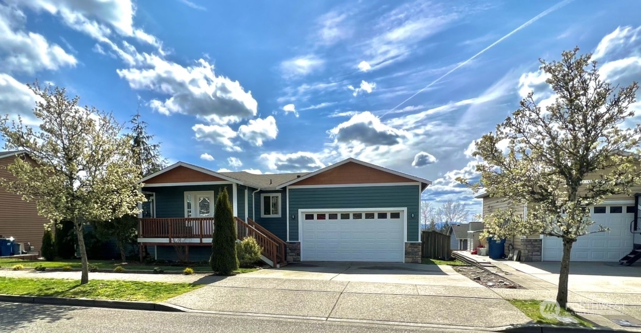 Property Photo:  18948 136th Place SE  WA 98272 