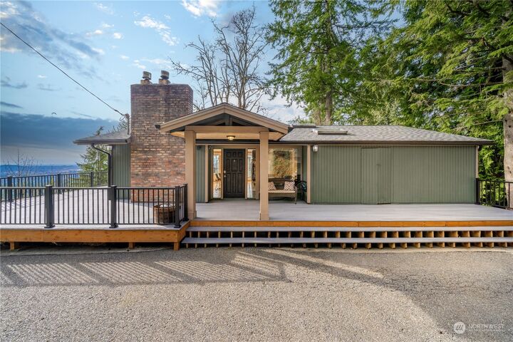 Property Photo:  27230 SE 154th Place  WA 98027 