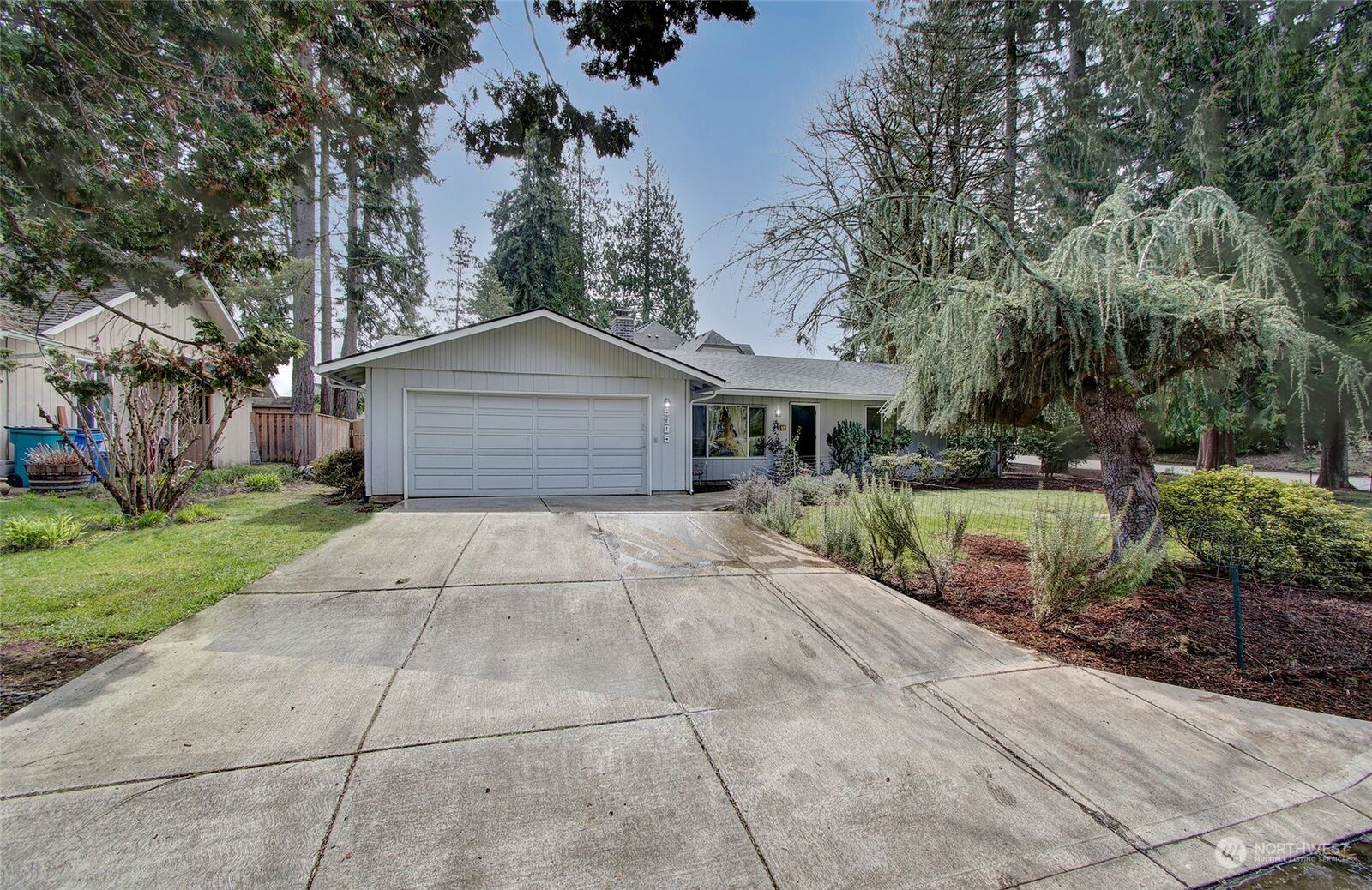 Property Photo: 5305 NE Issler Street WA 98661
