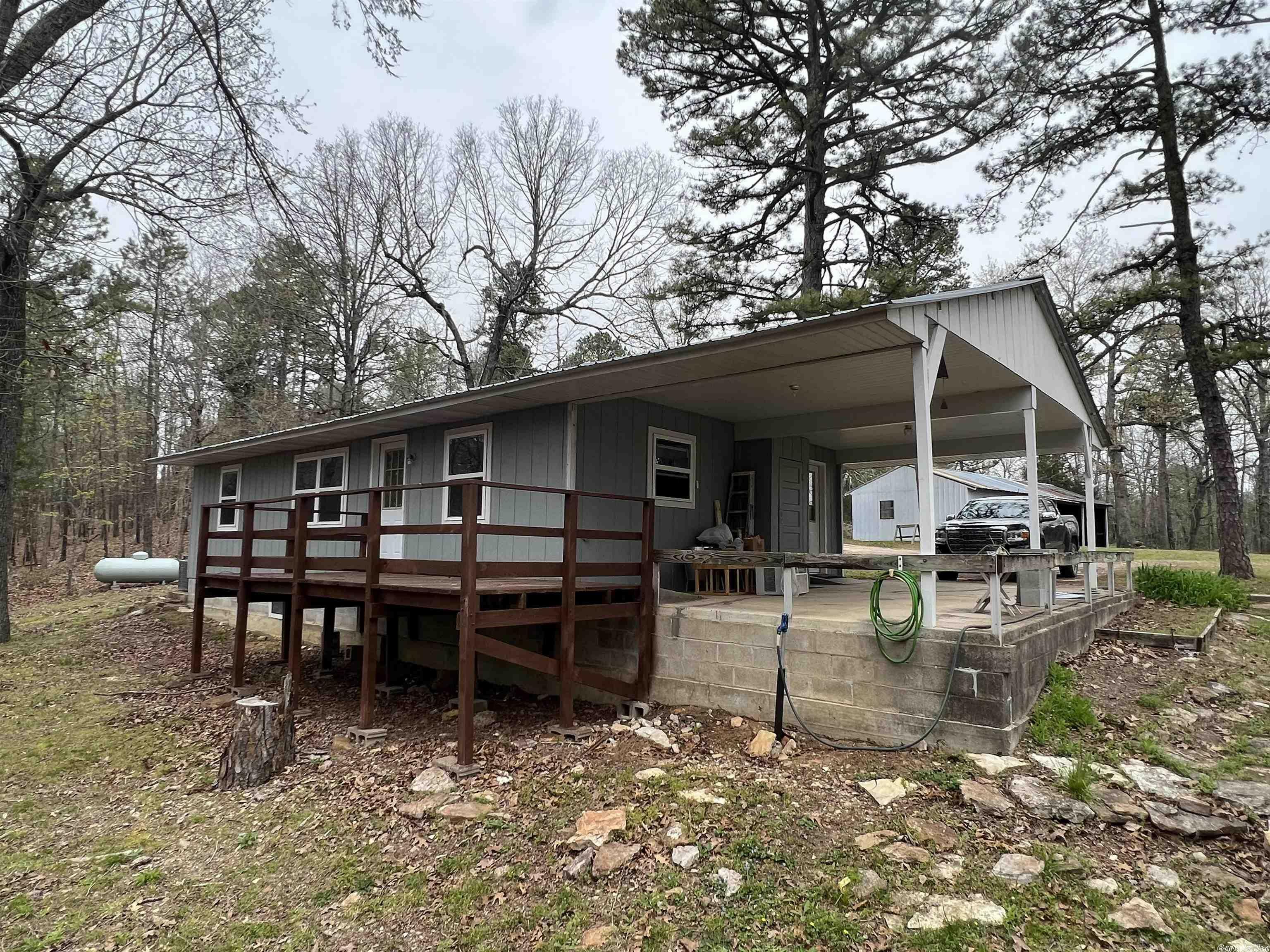 Property Photo: 997 County Road 249 AR 72519