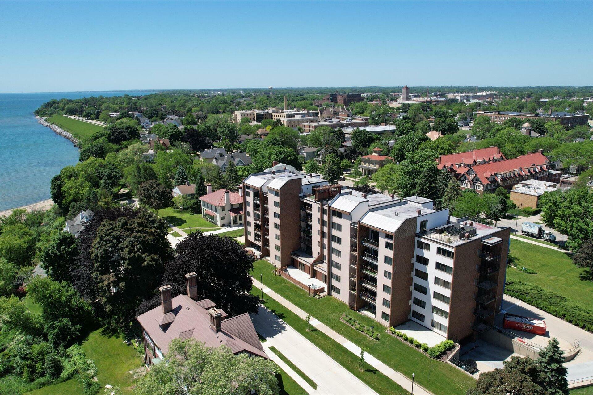 Property Photo: 111 11th St 4an WI 53403