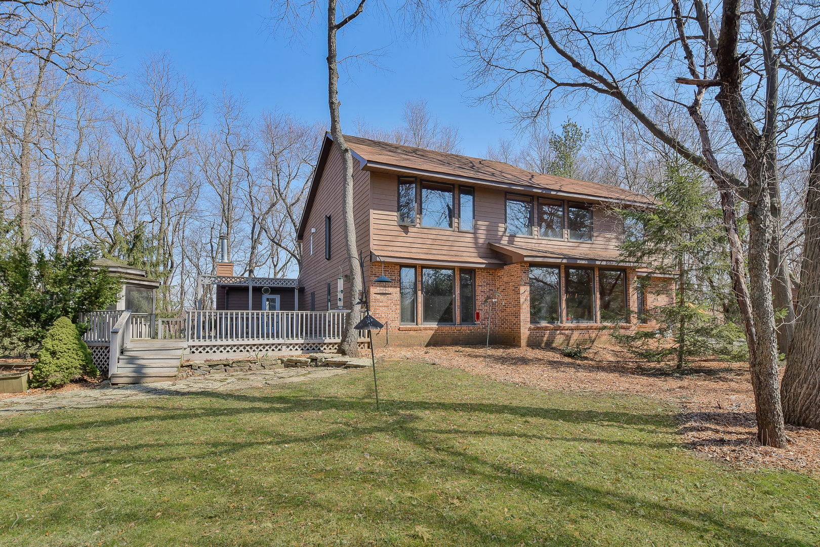 Property Photo: 4N707 Challedon Court IL 60119