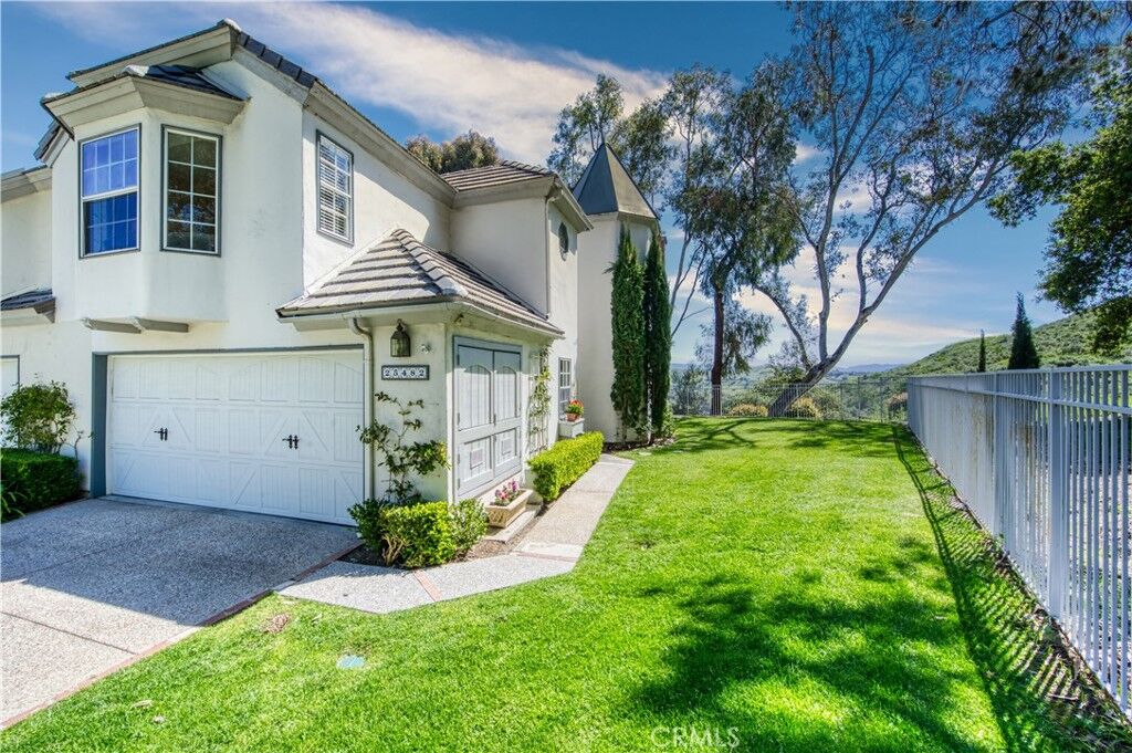 Property Photo:  25482 Rue Terrase 25  CA 92677 