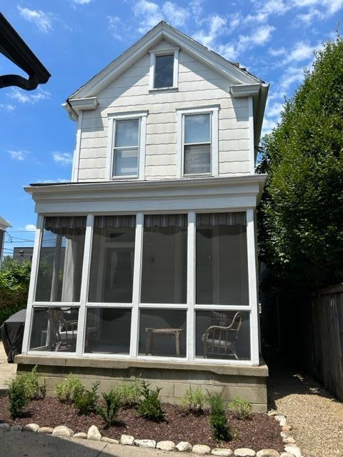 Property Photo: 244 1/2 E Whittier Street OH 43206