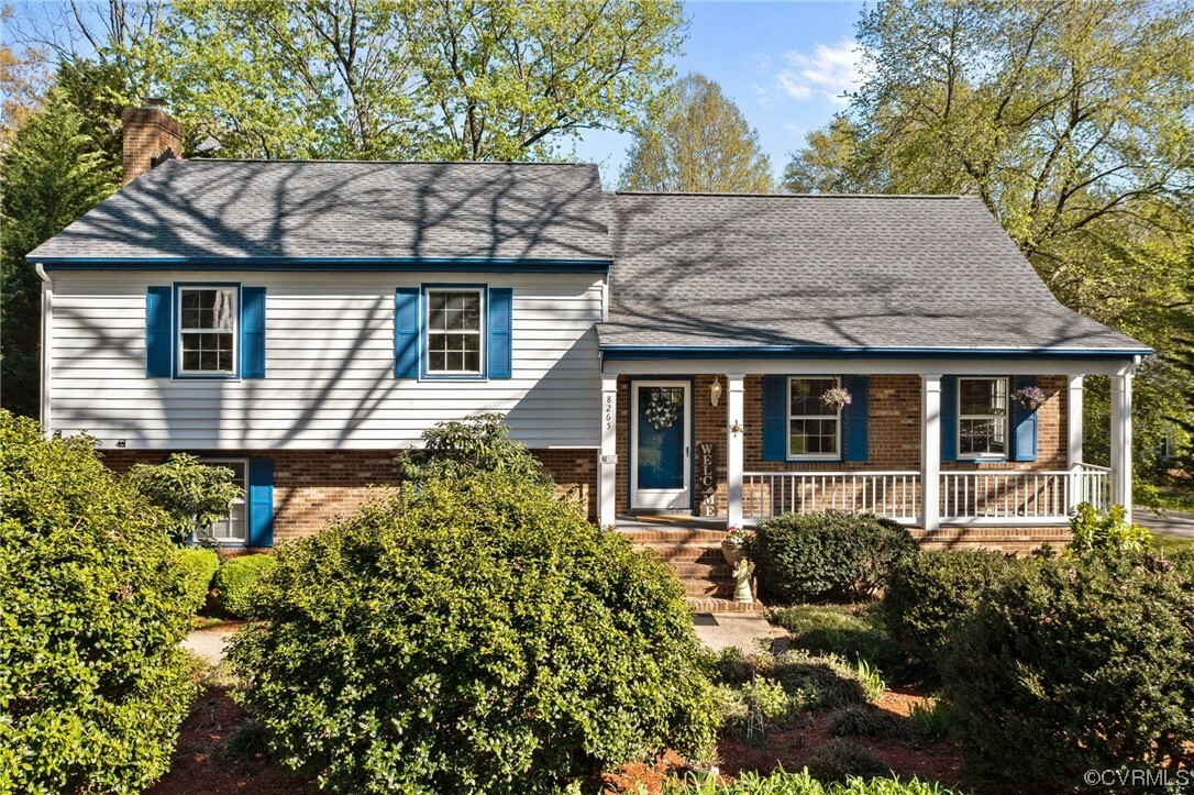 Property Photo:  8265 Surreywood Drive  VA 23235 