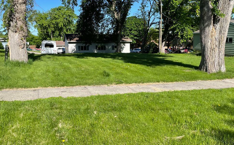 Property Photo:  918 S Sheridan Street  MN 56537 